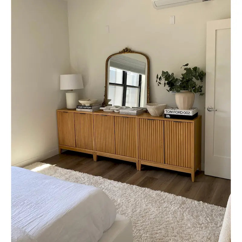 Bahut moderne Jasper, buffet de cuisine avec portes cannelées